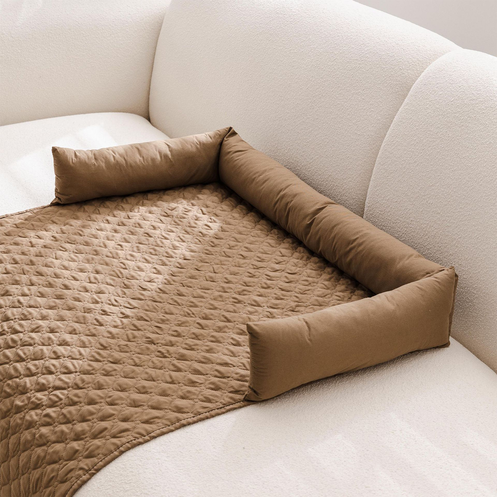 Coach Dog Bed - Image 3